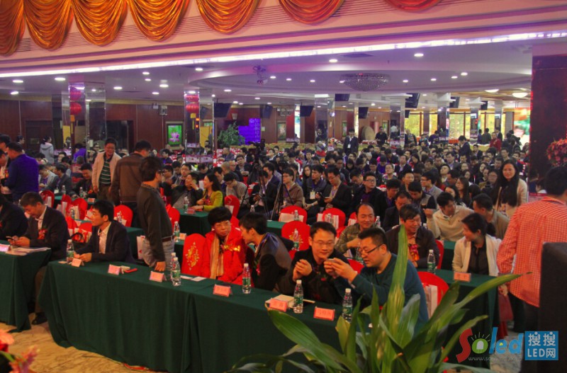 2015\(lin)LED@ʾИI(y)YԴϕ(hu )վ(hu )hF(chng)ǰ